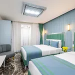 Hotel Santa Rio Gold Taxim 3*