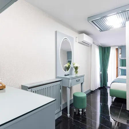 Santa Rio Gold Taxim Otel