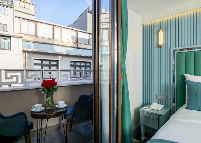 Santa Rio Gold Taxim 3*