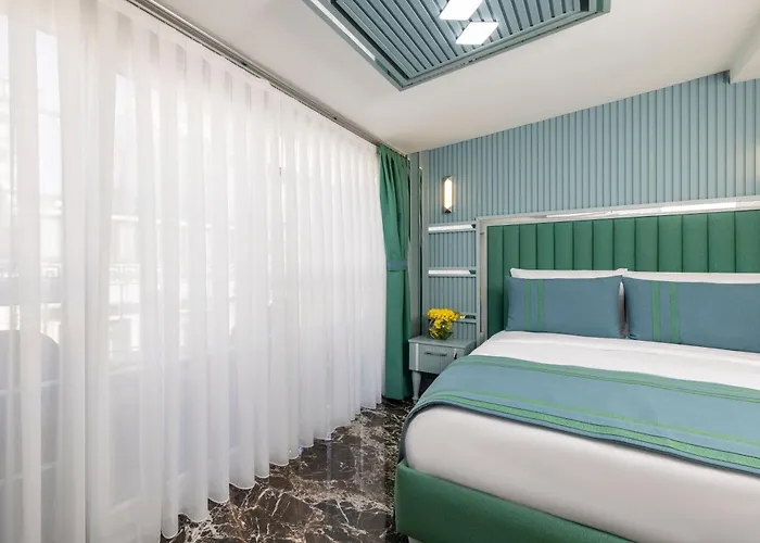 Santa Rio Gold Taxim Otel 3*